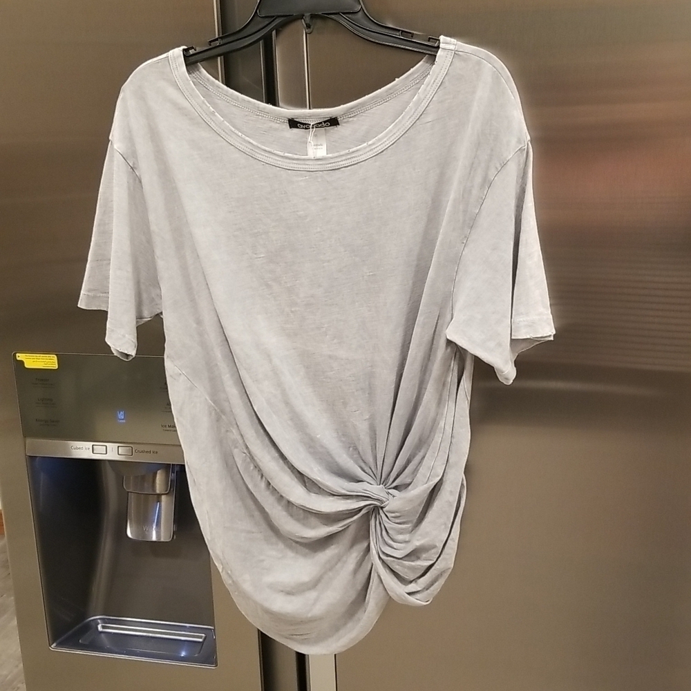 💕AVOCADO💕 Cloud Tee ~ Front Knot High Low Hem 100% Cotton Grey Acid Wash NWT